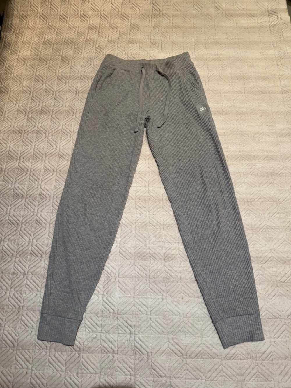Muse Sweatpants, Heather Grey, Alo, Size XS - Picture 4 of 7